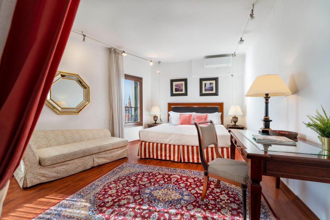 Fenix Turandot Apartamento